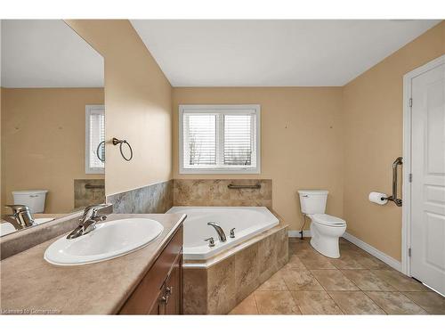 61 Waterford Crescent, Hamilton, ON - Indoor Photo Showing Bathroom