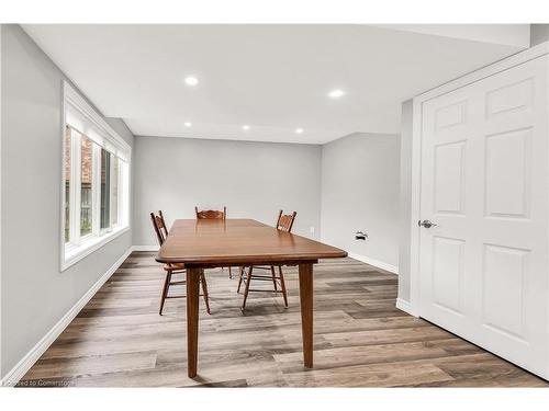 61 Waterford Crescent, Hamilton, ON - Indoor Photo Showing Dining Room