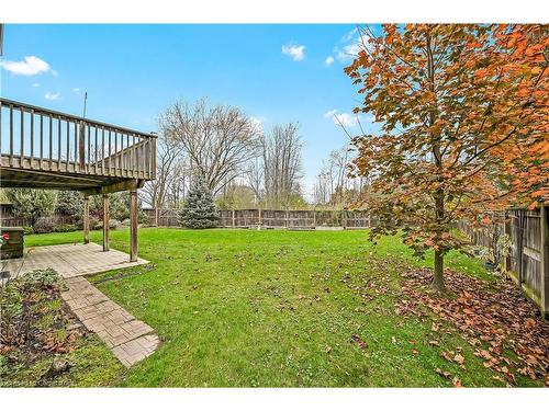 61 Waterford Crescent, Hamilton, ON - Outdoor