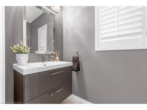 182 Binhaven Boulevard Boulevard, Binbrook, ON - Indoor Photo Showing Bathroom