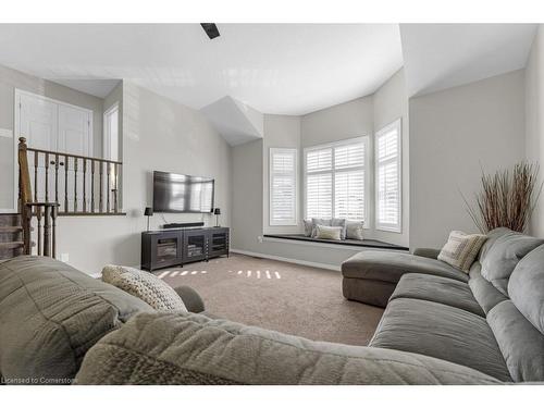 182 Binhaven Boulevard Boulevard, Binbrook, ON - Indoor Photo Showing Living Room