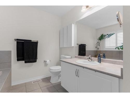 182 Binhaven Boulevard Boulevard, Binbrook, ON - Indoor Photo Showing Bathroom