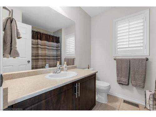 182 Binhaven Boulevard Boulevard, Binbrook, ON - Indoor Photo Showing Bathroom