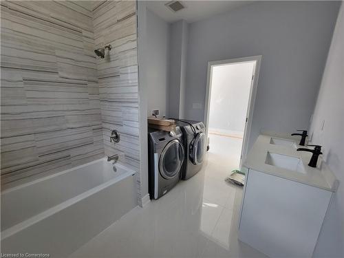 103 Peel Street, Brantford, ON - Indoor Photo Showing Laundry Room