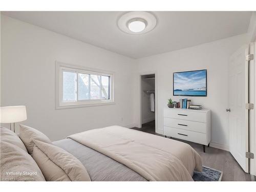 30 Graham Avenue N, Hamilton, ON - Indoor Photo Showing Bedroom