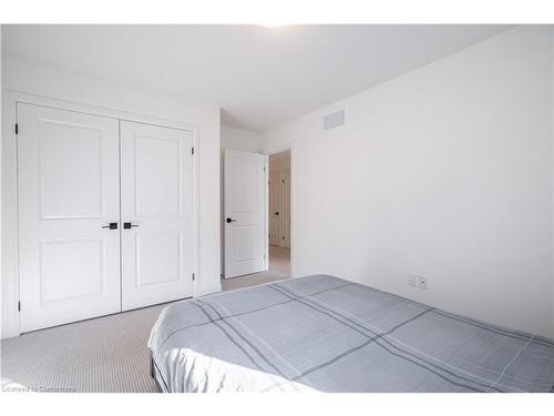 33 Southam Lane, Hamilton, ON - Indoor Photo Showing Bedroom