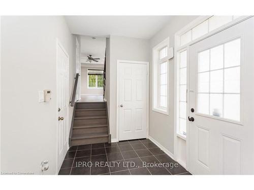 83 Bankfield Crescent, Stoney Creek, ON - Indoor Photo Showing Other Room