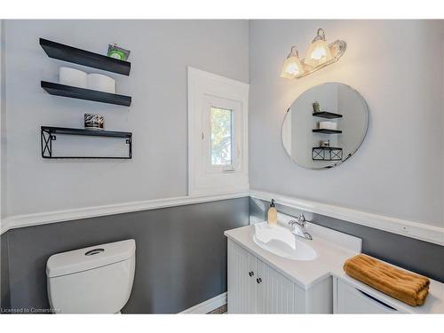 20 Sarah Street, Brantford, ON - Indoor Photo Showing Bathroom