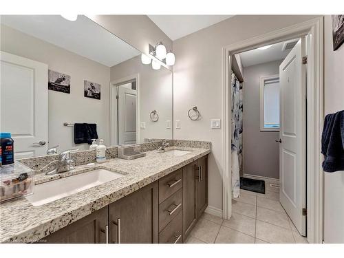 24 Strimble Street, Binbrook, ON - Indoor Photo Showing Bathroom