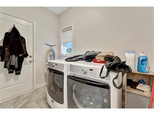 24 Strimble Street, Binbrook, ON - Indoor Photo Showing Laundry Room