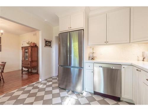 94 Queensdale Avenue E, Hamilton, ON - Indoor Photo Showing Kitchen