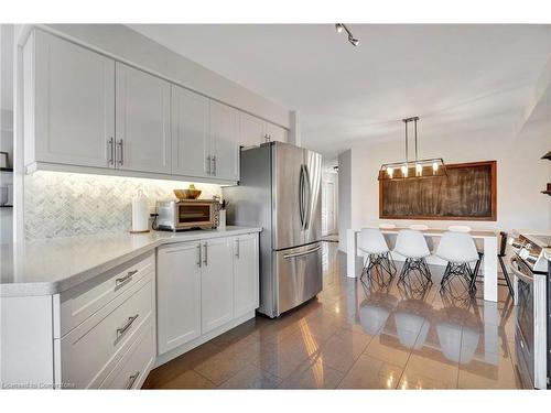 37 Celestial Crescent, Hamilton, ON - Indoor Photo Showing Kitchen