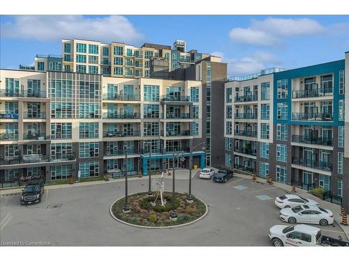 309-10 Concord Place, Grimsby, ON - Outdoor With Balcony With Facade