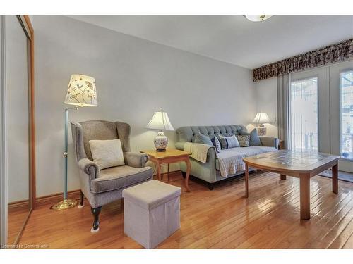 165 Gagliano Drive, Hamilton, ON - Indoor Photo Showing Living Room