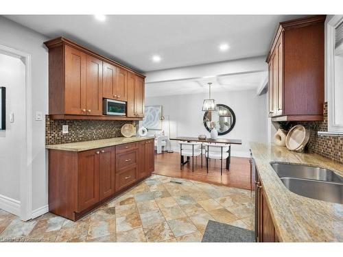 533 Galway Drive, Burlington, ON - Indoor Photo Showing Kitchen With Double Sink