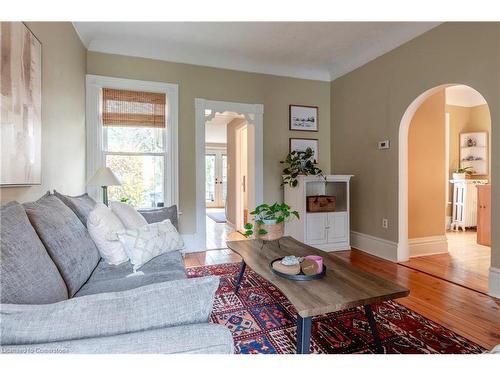 169 Robinson Street, Hamilton, ON - Indoor Photo Showing Living Room