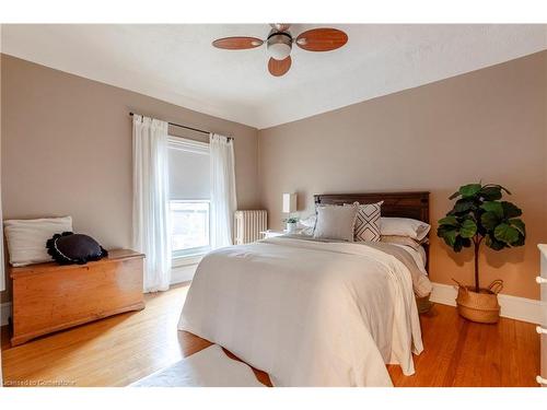 169 Robinson Street, Hamilton, ON - Indoor Photo Showing Bedroom