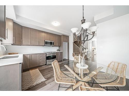 62-5000 Connor Drive, Beamsville, ON - Indoor Photo Showing Dining Room