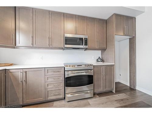 62-5000 Connor Drive, Beamsville, ON - Indoor Photo Showing Kitchen