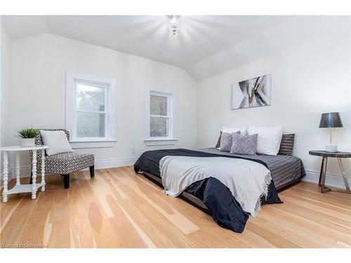 237 Main Street E, Otterville, ON - Indoor Photo Showing Bedroom