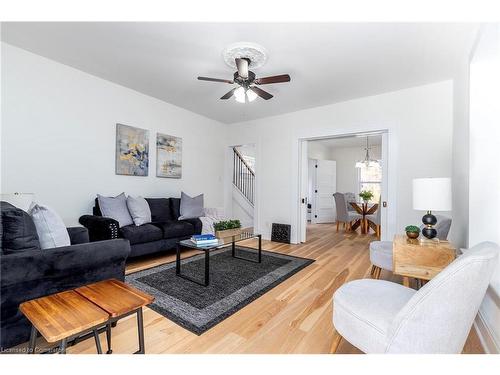 237 Main Street E, Otterville, ON - Indoor Photo Showing Living Room