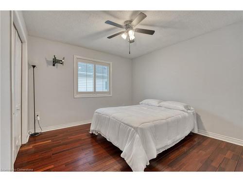 146 Kitty Murray Lane, Ancaster, ON - Indoor Photo Showing Bedroom