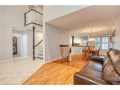 146 Kitty Murray Lane, Ancaster, ON - Indoor Photo Showing Living Room