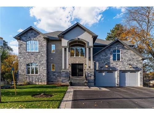 175 Oakhill Place, Ancaster, ON - Outdoor With Facade