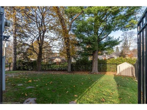 175 Oakhill Place, Ancaster, ON - Outdoor