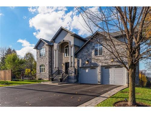 175 Oakhill Place, Ancaster, ON - Outdoor With Facade