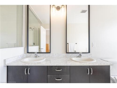 4163 Cherry Heights Boulevard, Lincoln, ON - Indoor Photo Showing Bathroom