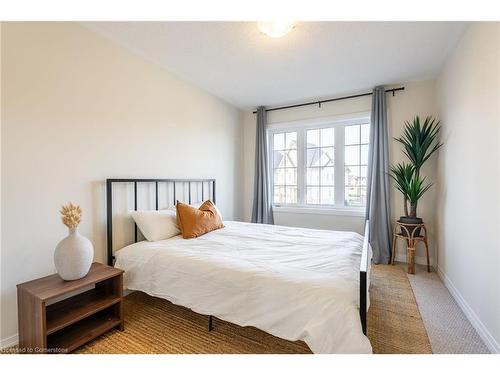 4163 Cherry Heights Boulevard, Lincoln, ON - Indoor Photo Showing Bedroom