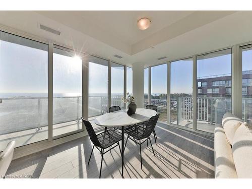 912-220 Missinnihe Way, Mississauga, ON - Indoor Photo Showing Dining Room