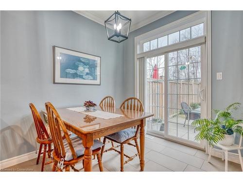 26 Summerberry Way, Hamilton, ON - Indoor Photo Showing Dining Room