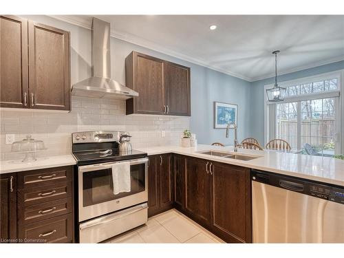 26 Summerberry Way, Hamilton, ON - Indoor Photo Showing Kitchen With Double Sink