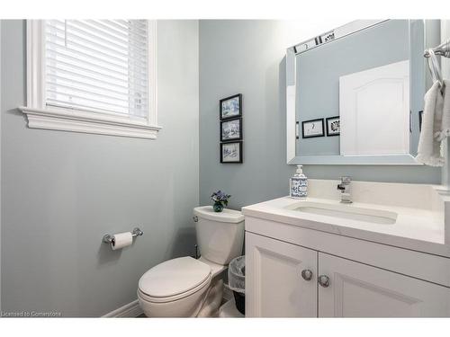 26 Summerberry Way, Hamilton, ON - Indoor Photo Showing Bathroom