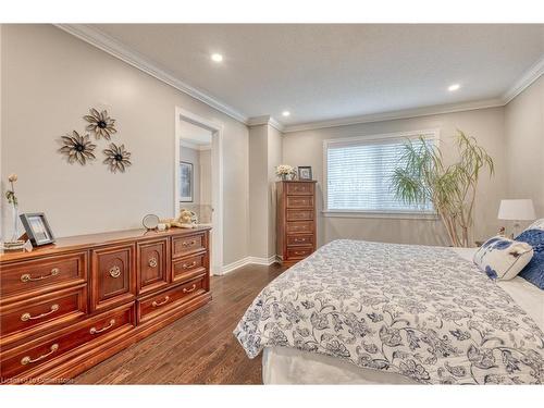 26 Summerberry Way, Hamilton, ON - Indoor Photo Showing Bedroom