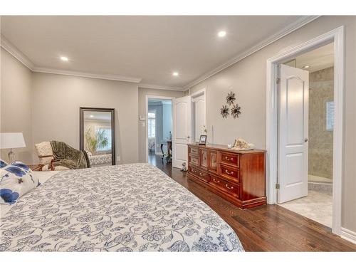 26 Summerberry Way, Hamilton, ON - Indoor Photo Showing Bedroom