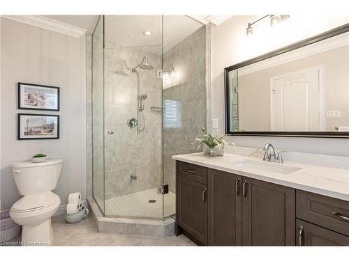 26 Summerberry Way, Hamilton, ON - Indoor Photo Showing Bathroom