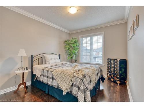 26 Summerberry Way, Hamilton, ON - Indoor Photo Showing Bedroom