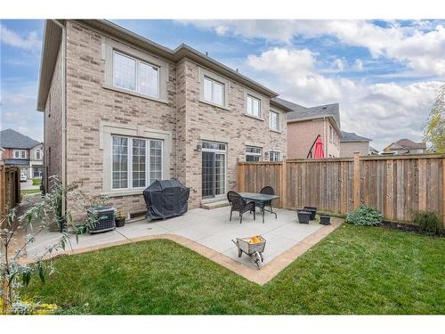 26 Summerberry Way, Hamilton, ON - Outdoor