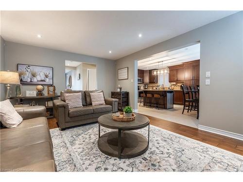 49 Desoto Drive, Hamilton, ON - Indoor Photo Showing Living Room