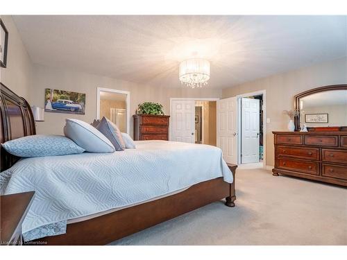 49 Desoto Drive, Hamilton, ON - Indoor Photo Showing Bedroom