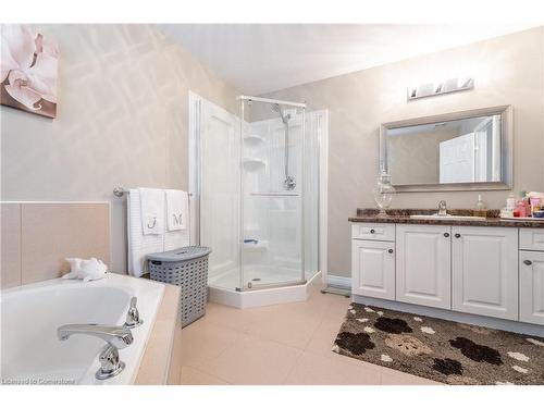 49 Desoto Drive, Hamilton, ON - Indoor Photo Showing Bathroom