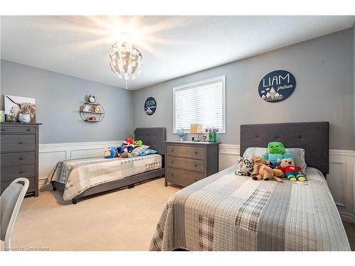 49 Desoto Drive, Hamilton, ON - Indoor Photo Showing Bedroom