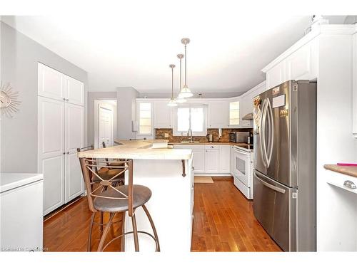 57 Tunis Street, St. Catharines, ON - Indoor Photo Showing Kitchen