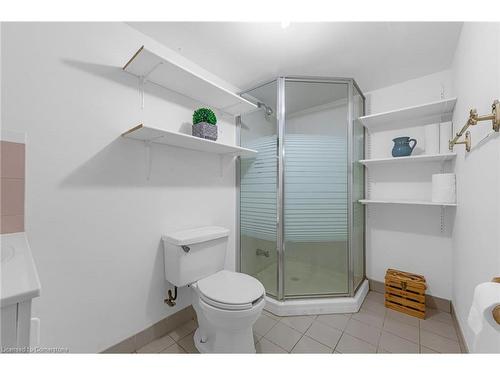 155 Walter Avenue S, Hamilton, ON - Indoor Photo Showing Bathroom