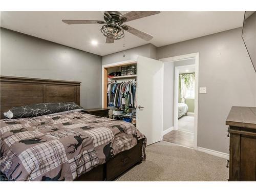 8523 Dickenson Road, Mount Hope, ON - Indoor Photo Showing Bedroom