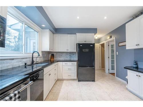 29 Sarasota Avenue, Hamilton, ON - Indoor Photo Showing Kitchen With Double Sink