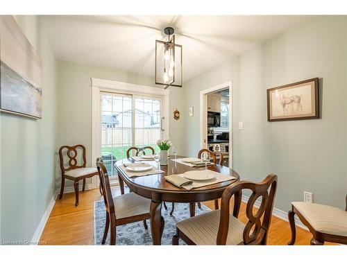 29 Sarasota Avenue, Hamilton, ON - Indoor Photo Showing Dining Room